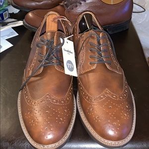 - Brand new stylish wingtips